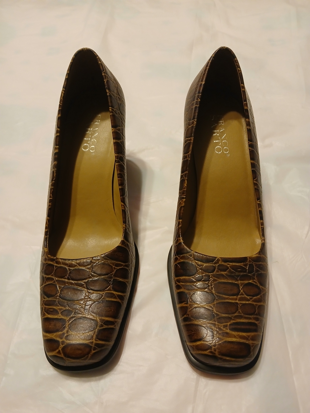Franco Sarto Brown Croc-Embossed Square-Toe Leather Pumps